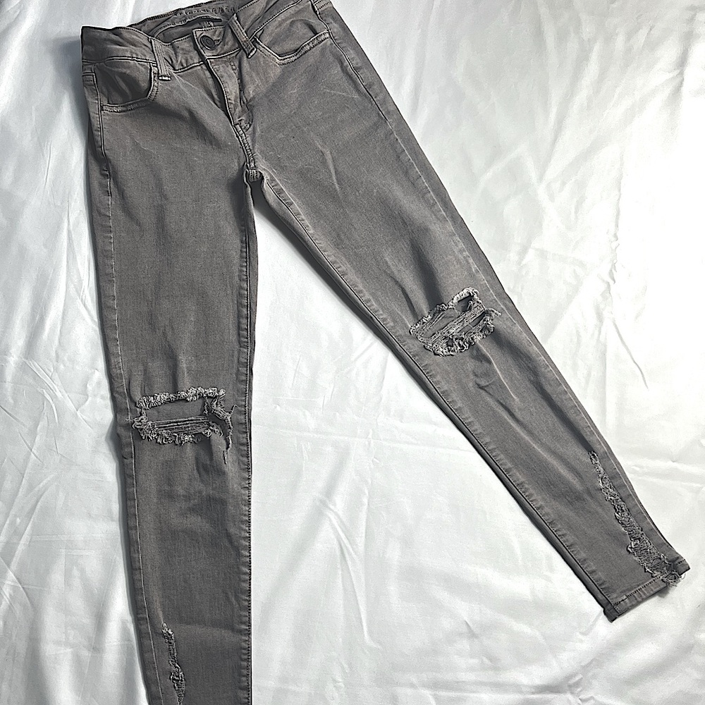 American Eagle Ripped Jegging Jeans Sz. 2
